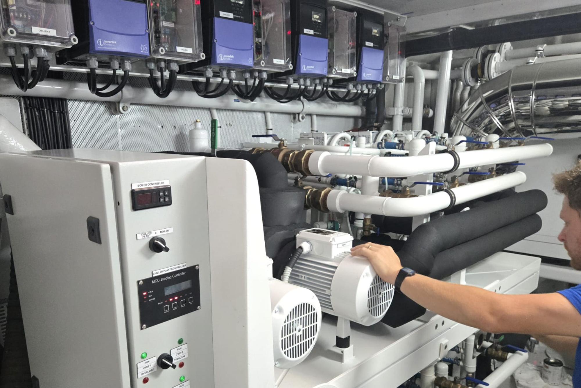 Custom marine AC and refrigeration plant